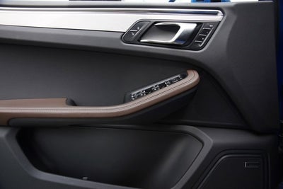 2015 Porsche Macan Turbo