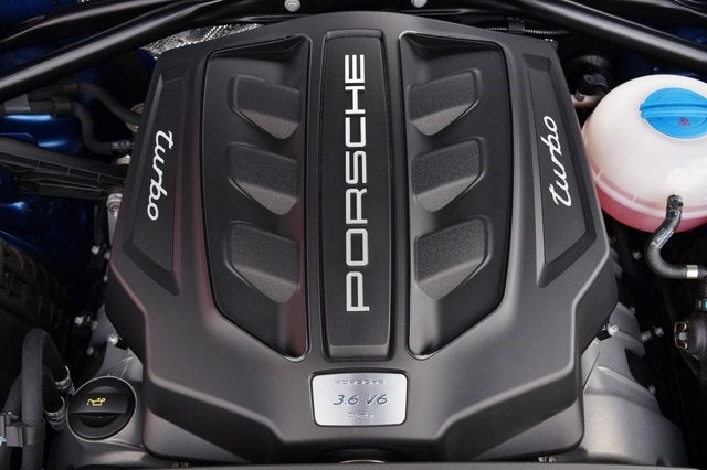 2015 Porsche Macan Turbo