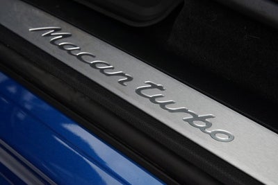 2015 Porsche Macan Turbo