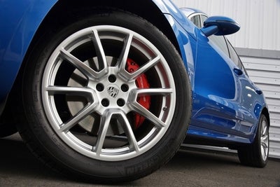 2015 Porsche Macan Turbo