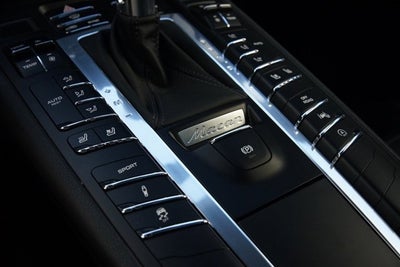 2015 Porsche Macan Turbo