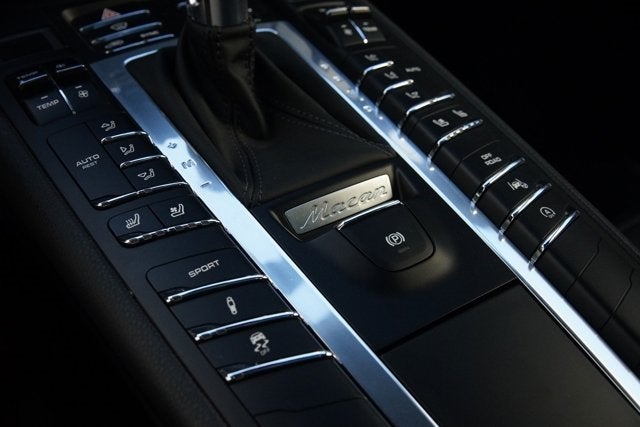 2015 Porsche Macan Turbo