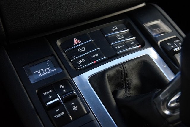 2015 Porsche Macan Turbo