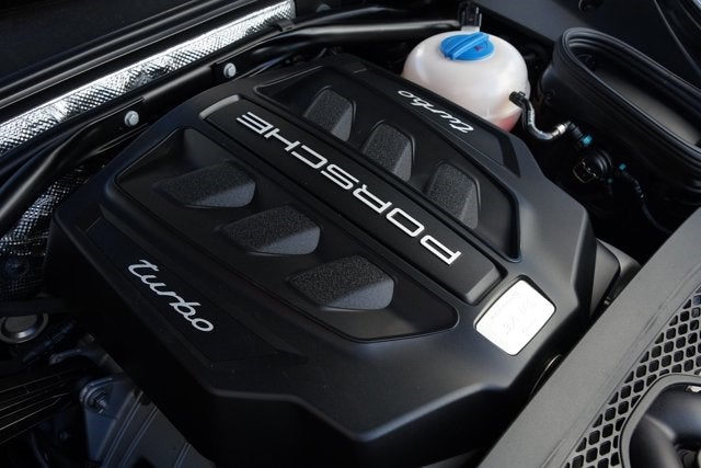 2015 Porsche Macan Turbo