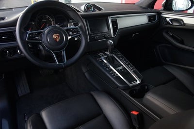 2015 Porsche Macan Turbo