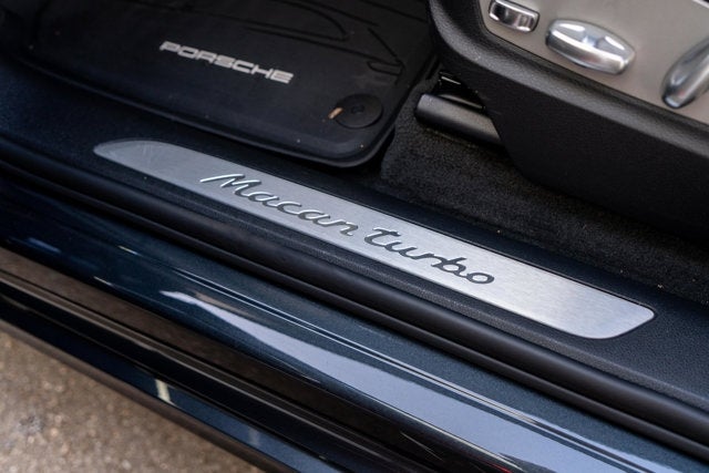 2018 Porsche Macan Turbo