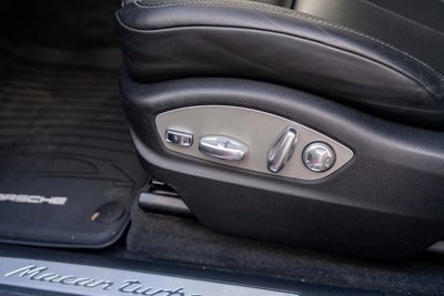 2018 Porsche Macan Turbo