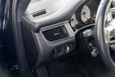 2018 Porsche Macan Turbo