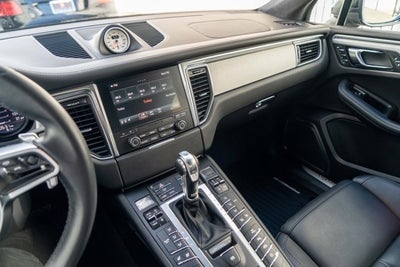 2018 Porsche Macan Turbo