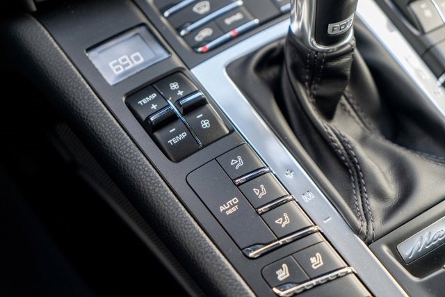 2018 Porsche Macan Turbo