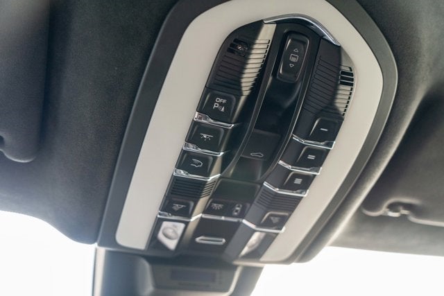 2018 Porsche Macan Turbo