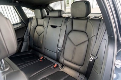 2018 Porsche Macan Turbo