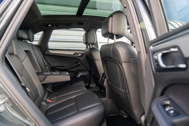 2018 Porsche Macan Turbo