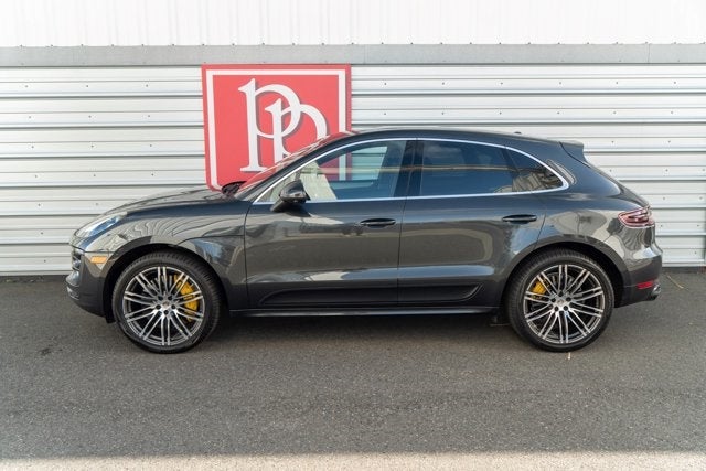 2018 Porsche Macan Turbo