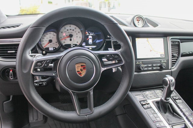 2018 Porsche Macan Turbo