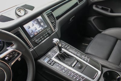 2018 Porsche Macan Turbo