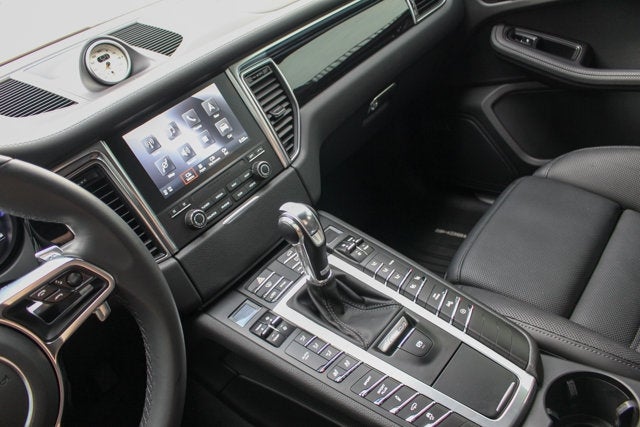 2018 Porsche Macan Turbo