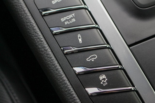 2018 Porsche Macan Turbo