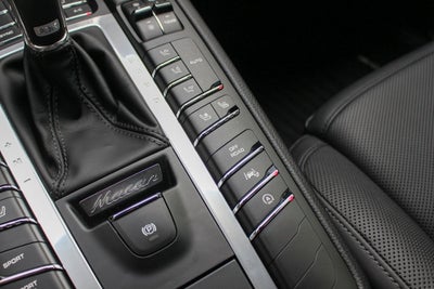 2018 Porsche Macan Turbo