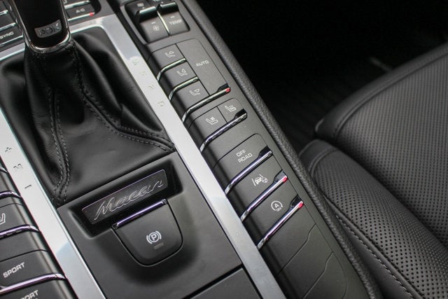 2018 Porsche Macan Turbo