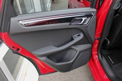 2018 Porsche Macan Turbo