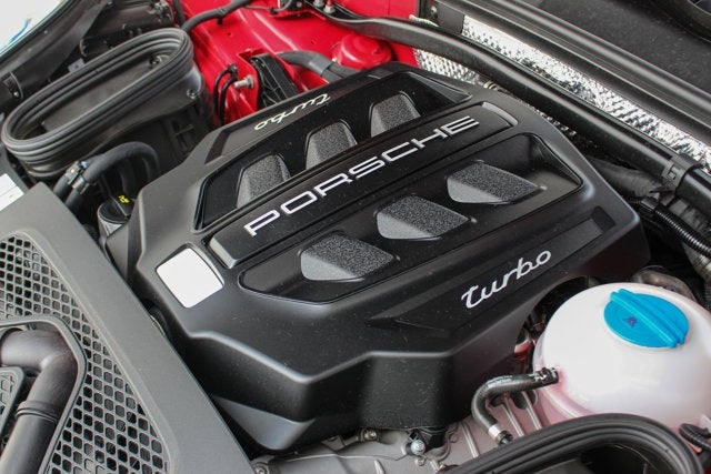 2018 Porsche Macan Turbo