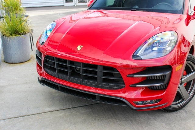 2018 Porsche Macan Turbo