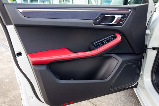 2024 Porsche Macan GTS