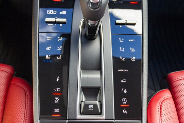 2024 Porsche Macan GTS