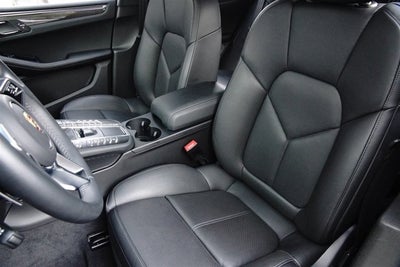 2016 Porsche Macan Turbo