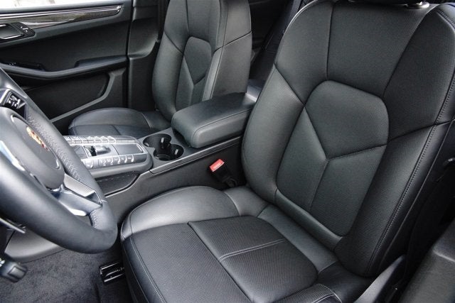 2016 Porsche Macan Turbo