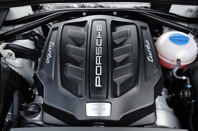 2016 Porsche Macan Turbo