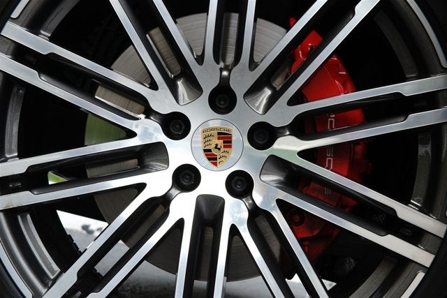 2016 Porsche Macan Turbo