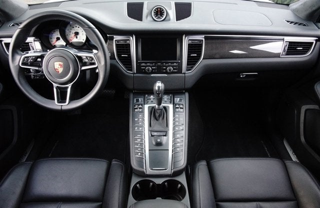2016 Porsche Macan Turbo