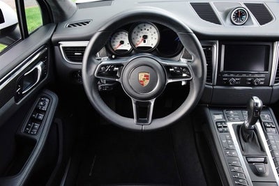 2016 Porsche Macan Turbo