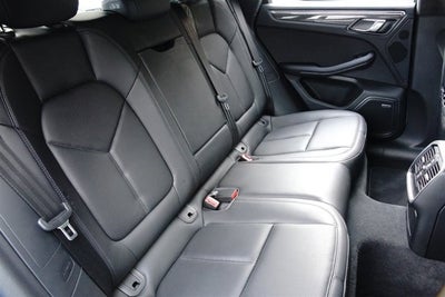 2016 Porsche Macan Turbo