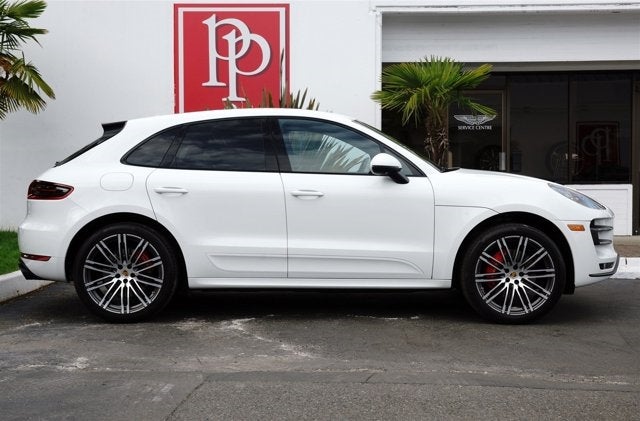 2016 Porsche Macan Turbo