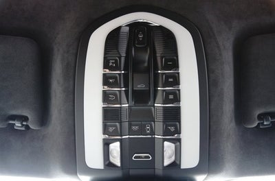 2016 Porsche Macan Turbo