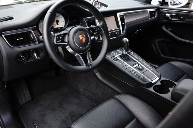 2016 Porsche Macan Turbo