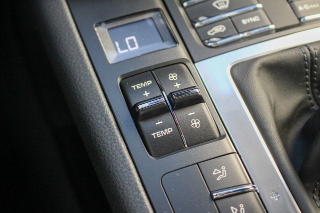 2015 Porsche Macan Turbo