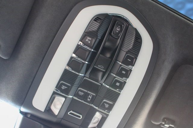 2015 Porsche Macan Turbo
