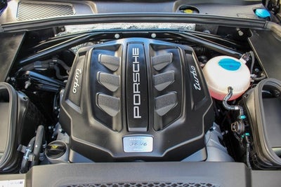 2015 Porsche Macan Turbo