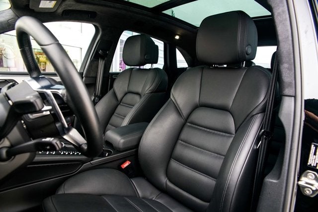 2015 Porsche Macan Turbo