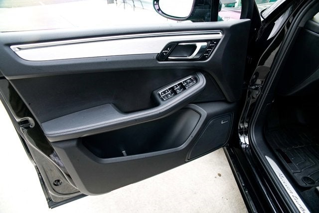 2015 Porsche Macan Turbo