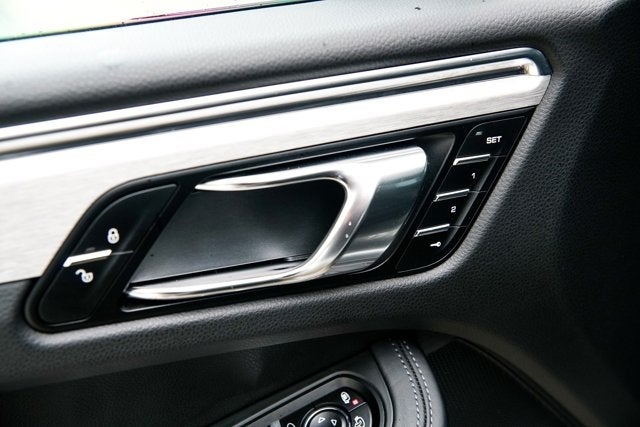 2015 Porsche Macan Turbo