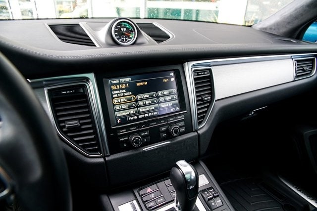 2015 Porsche Macan Turbo