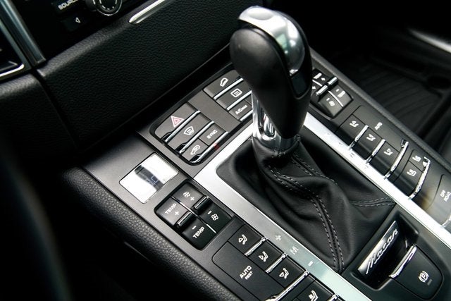 2015 Porsche Macan Turbo