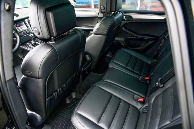 2015 Porsche Macan Turbo