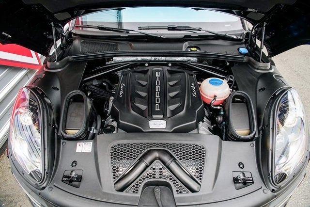 2015 Porsche Macan Turbo