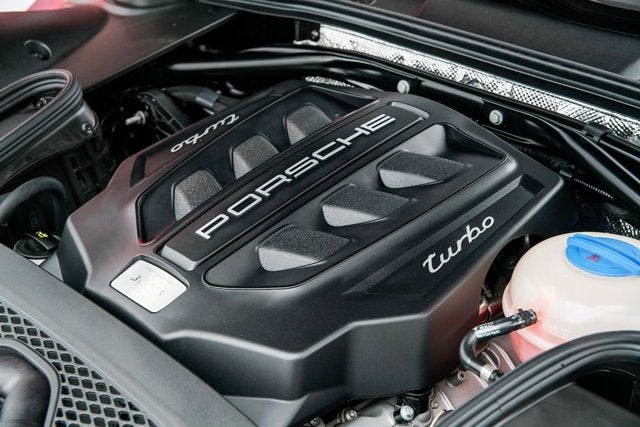2015 Porsche Macan Turbo